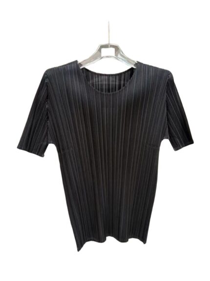 Round neck short sleeves