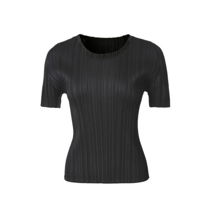 Round-neck short-sleeved shirt